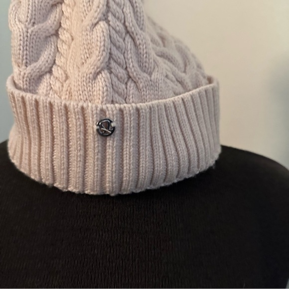 Lululemon Preowned Knit Pom Beanie main image 5